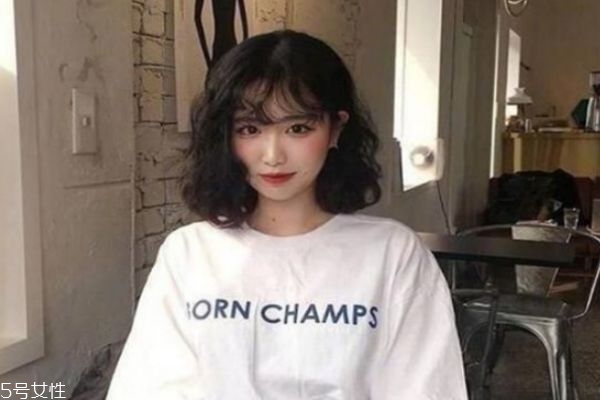 羊毛卷怎么卷 羊毛卷短發(fā)發(fā)型圖片 羊毛卷怎么卷 羊毛卷短發(fā)發(fā)型圖片