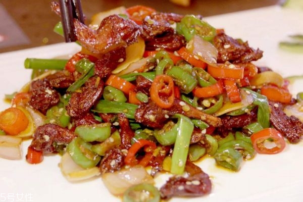 麻雀肉有什么營養(yǎng)價值呢 麻雀肉是寒性的嗎 麻雀肉有什么營養(yǎng)價值呢 麻雀肉是寒性的嗎