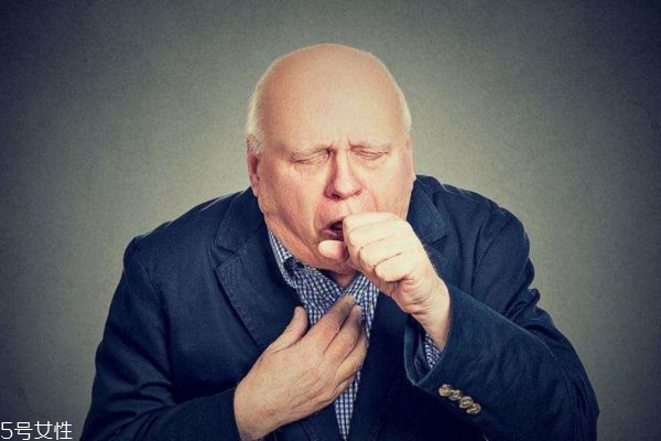 咳嗽吃魚(yú)好不好 咳嗽為什么不能吃魚(yú) 咳嗽吃魚(yú)好不好 咳嗽為什么不能吃魚(yú)