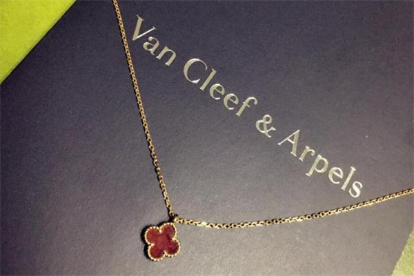 梵克雅寶在哪個(gè)國(guó)家最便宜 梵克雅寶哪里買最便宜 梵克雅寶在哪個(gè)國(guó)家最便宜 梵克雅寶哪里買最便宜