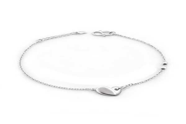 白金鉆石手鏈如何挑選 白金手鏈一般多少錢(qián) 白金鉆石手鏈如何挑選 白金手鏈一般多少錢(qián)