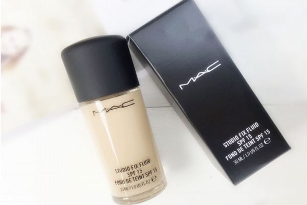 哪個(gè)粉底液適合男生 適合男生的粉底液推薦 哪個(gè)粉底液適合男生 適合男生的粉底液推薦