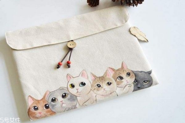 如何選購(gòu)帆布包呢 洗帆布包要注意什么呢 如何選購(gòu)帆布包呢 洗帆布包要注意什么呢