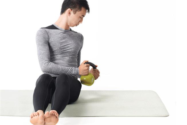 俄羅斯轉(zhuǎn)體一天做多少個(gè) 俄羅斯轉(zhuǎn)體每天多少組 俄羅斯轉(zhuǎn)體一天做多少個(gè) 俄羅斯轉(zhuǎn)體每天多少組