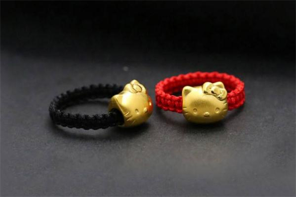 轉運珠戒指戴哪個手指 轉運珠戒指戴左手還是右手 轉運珠戒指戴哪個手指 轉運珠戒指戴左手還是右手