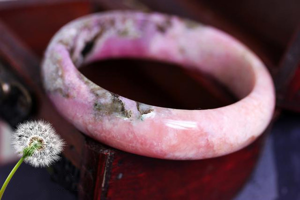 如何挑選珊瑚手鐲 珊瑚手鐲珍貴之處 如何挑選珊瑚手鐲 珊瑚手鐲珍貴之處