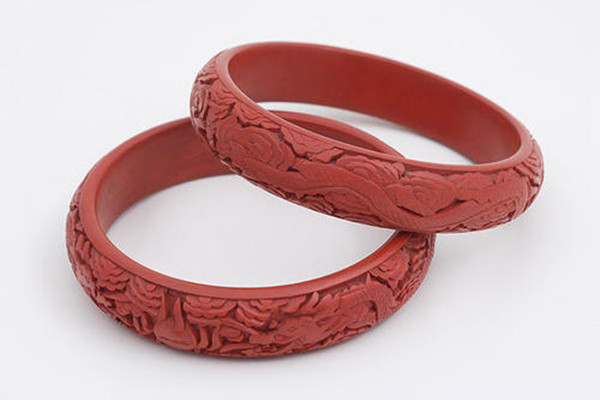 如何挑選珊瑚手鐲 珊瑚手鐲珍貴之處 如何挑選珊瑚手鐲 珊瑚手鐲珍貴之處