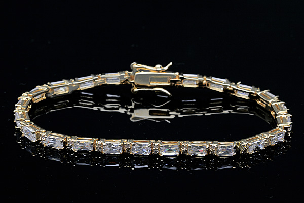 黃金手鐲手鐲上的花紋都有什么寓意 黃金手鐲款式有哪些 黃金手鐲手鐲上的花紋都有什么寓意 黃金手鐲款式有哪些