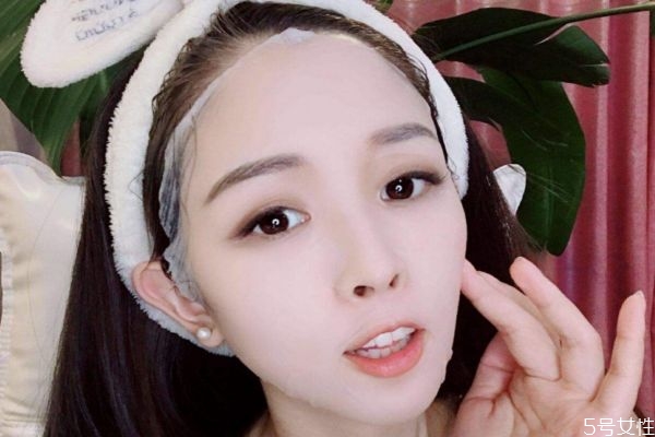 冬季什么時候敷面膜效果好 冬季哪種面膜易于肌膚吸收 冬季什么時候敷面膜效果好 冬季哪種面膜易于肌膚吸收