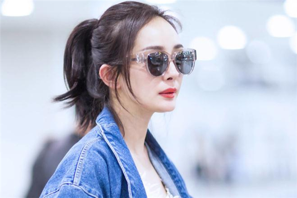 發(fā)際線碎發(fā)怎么剪 發(fā)際線碎發(fā)怎么弄好看 發(fā)際線碎發(fā)怎么剪 發(fā)際線碎發(fā)怎么弄好看