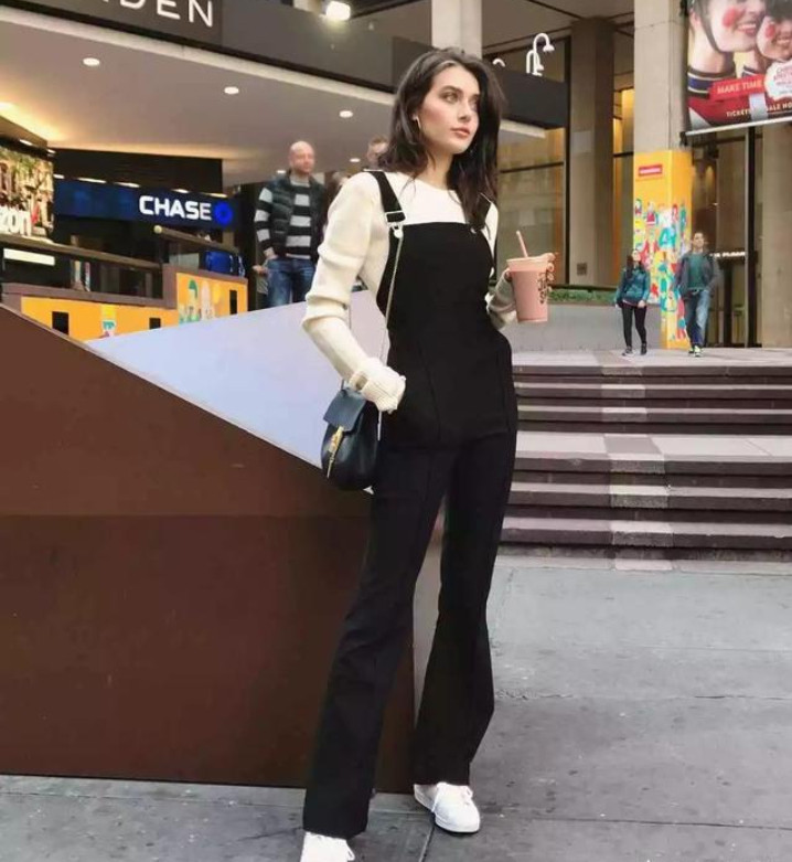 買什么款式的吊帶褲最好看 買什么款式的吊帶褲最好看