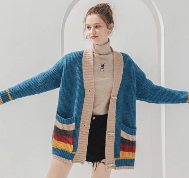 開衫毛衣里面搭配什么比較好 開衫毛衣里面搭配什么比較好