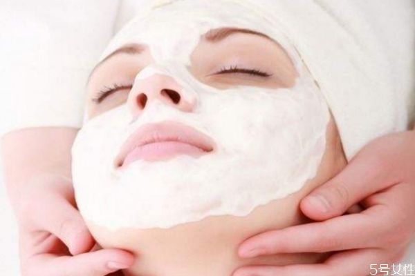 敷面膜后要洗臉嗎 為什么敷面膜后洗臉