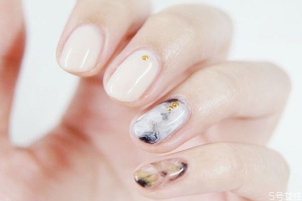 怎么讓美甲保持時間長 影響美甲持久度的因素有哪些 怎么讓美甲保持時間長 影響美甲持久度的因素有哪些