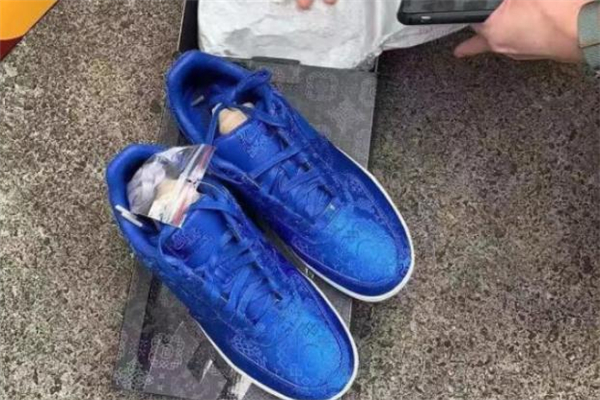 clot聯(lián)名af1藍(lán)絲綢開箱測(cè)評(píng) clot藍(lán)絲綢會(huì)跌價(jià)嗎