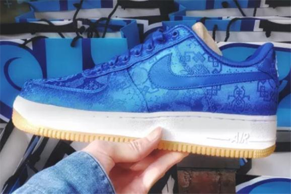 clot聯(lián)名af1藍(lán)絲綢開箱測(cè)評(píng) clot藍(lán)絲綢會(huì)跌價(jià)嗎