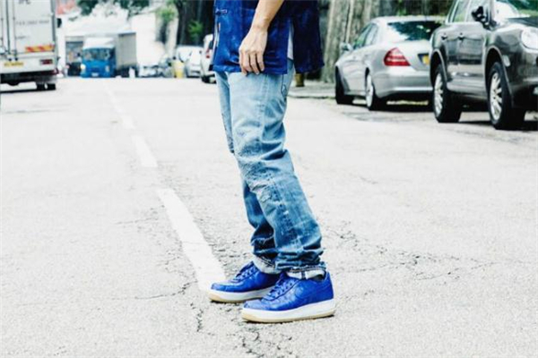 clot聯(lián)名af1藍(lán)絲綢開箱測(cè)評(píng) clot藍(lán)絲綢會(huì)跌價(jià)嗎