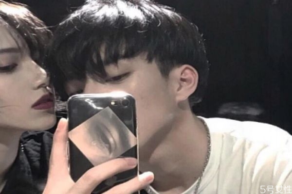 男生喜歡打游戲的女生嗎 愛玩游戲的女生的性格 男生喜歡打游戲的女生嗎 愛玩游戲的女生的性格