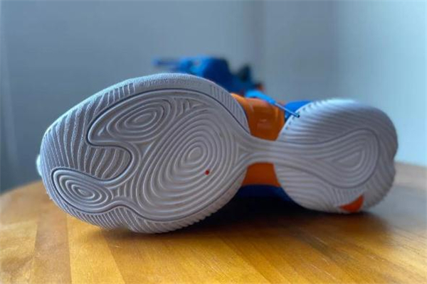 李寧空襲6開箱測評 空襲6配置怎么樣 李寧空襲6開箱測評 空襲6配置怎么樣