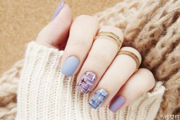 芭比美甲和光療甲有什么區(qū)別 芭比膠美甲后怎么保養(yǎng) 芭比美甲和光療甲有什么區(qū)別 芭比膠美甲后怎么保養(yǎng)