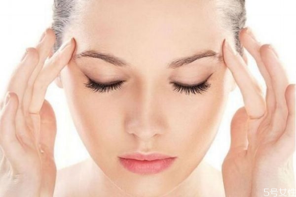 如何消除黑眼圈呢 消除黑眼圈的辦法有什么呢 如何消除黑眼圈呢 消除黑眼圈的辦法有什么呢