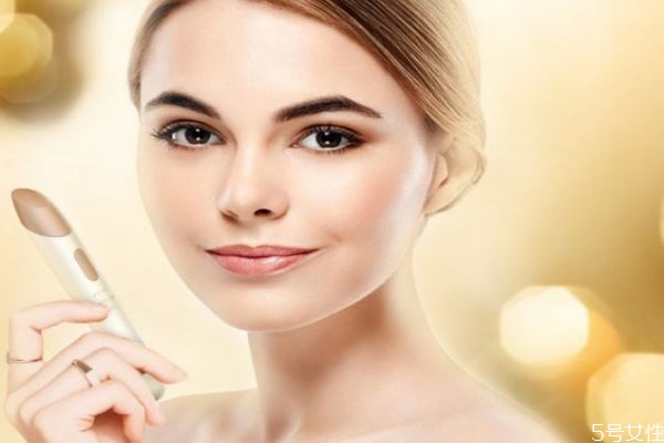 經(jīng)常熬夜會有黑眼圈嗎 為什么熬夜會有黑眼圈呢 經(jīng)常熬夜會有黑眼圈嗎 為什么熬夜會有黑眼圈呢