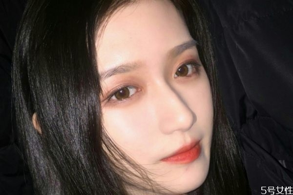 怎么瘦臉和雙下巴 瘦雙下巴的最快方法 怎么瘦臉和雙下巴 瘦雙下巴的最快方法