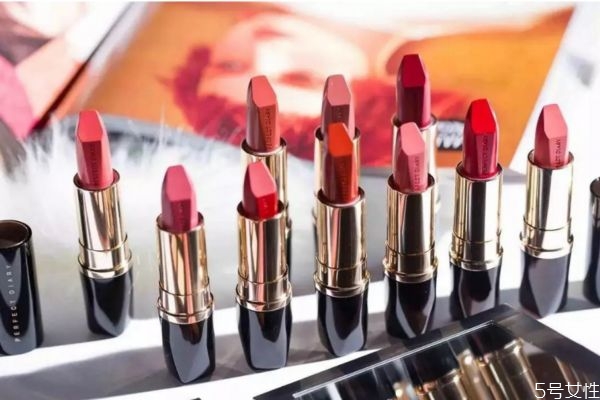 完美日記的口紅安全嗎 完美日記明星產(chǎn)品 完美日記的口紅安全嗎 完美日記明星產(chǎn)品