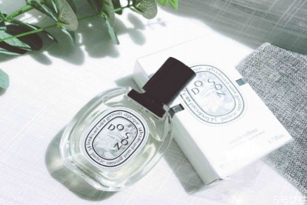 香水噴頭壞了小技巧 噴香水注意事項(xiàng) 香水噴頭壞了小技巧 噴香水注意事項(xiàng)