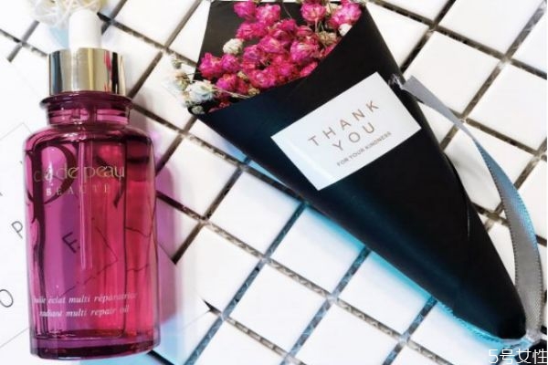 cpb水乳三件套怎么樣呢 cpb水乳三件套價格貴嗎 cpb水乳三件套怎么樣呢 cpb水乳三件套價格貴嗎