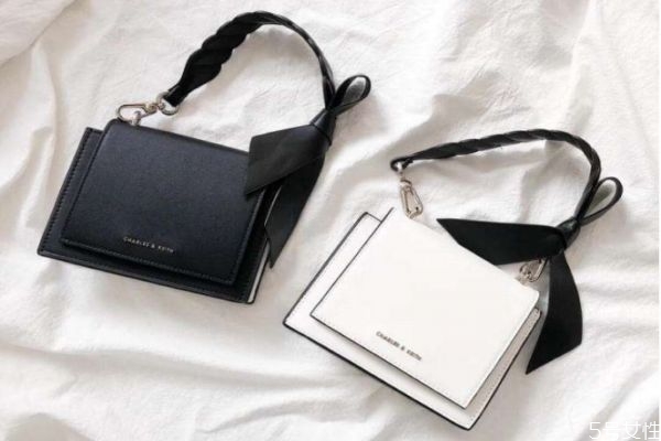 小ck的包屬于什么檔次 小ck的包都是什么材質(zhì) 小ck的包屬于什么檔次 小ck的包都是什么材質(zhì)