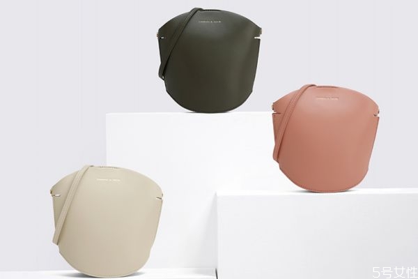 小ck最熱門的包是哪款 小ck包必買款 小ck最熱門的包是哪款 小ck包必買款