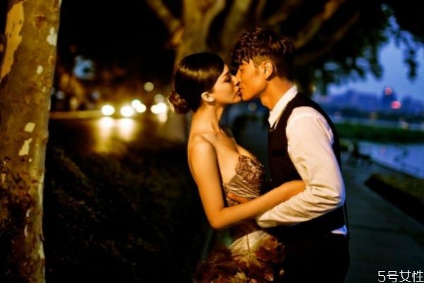 初吻一般在什么時候 從什么時候開始叫初吻 初吻一般在什么時候 從什么時候開始叫初吻