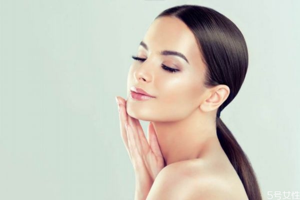 脂肪粒產(chǎn)生的原因是什么 怎樣祛除脂肪粒 脂肪粒產(chǎn)生的原因是什么 怎樣祛除脂肪粒