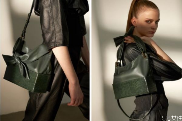 小ck最熱門的包是哪款 小ck包必買款 小ck最熱門的包是哪款 小ck包必買款