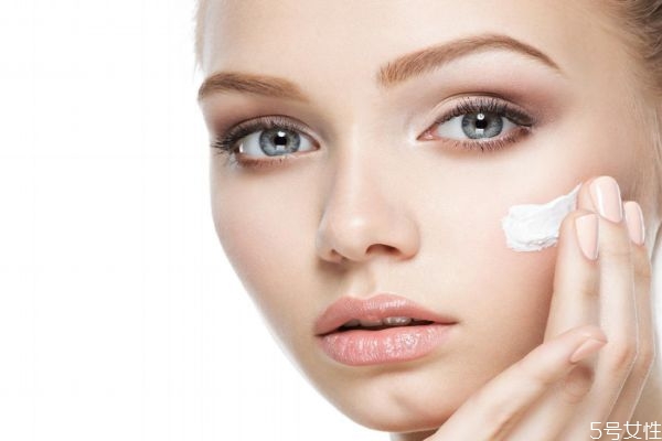 冬季護膚有哪些常識 護膚存在哪些誤區(qū) 冬季護膚有哪些常識 護膚存在哪些誤區(qū)