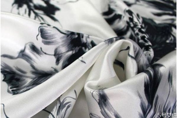 絲綢衣服為什么比較貴呢 絲綢有幾種類型呢 絲綢衣服為什么比較貴呢 絲綢有幾種類型呢