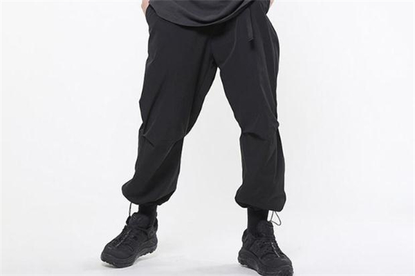 男生穿什么褲子好看 男生穿什么褲子時髦 男生穿什么褲子好看 男生穿什么褲子時髦