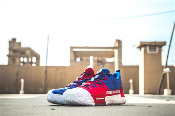 匹克路威閃現實戰(zhàn)測評 匹克路威閃現腳感怎么樣