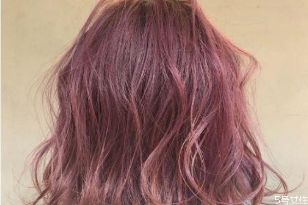 染發(fā)要注意哪些細節(jié) 染發(fā)有哪些小細節(jié) 染發(fā)要注意哪些細節(jié) 染發(fā)有哪些小細節(jié)