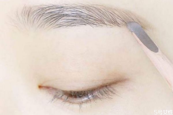 瓜子臉適合什么眉毛 不同臉型不同畫(huà)眉方法