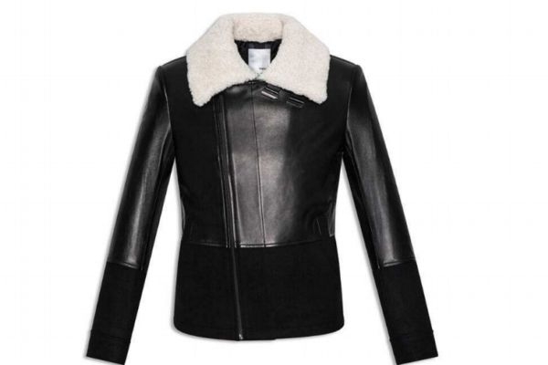 真皮大衣可以水洗嗎 真皮大衣水洗有什么危害嗎 真皮大衣可以水洗嗎 真皮大衣水洗有什么危害嗎