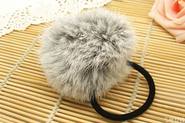 兔毛的衣服有什么缺點嗎 兔毛衣服會掉毛嗎 兔毛的衣服有什么缺點嗎 兔毛衣服會掉毛嗎