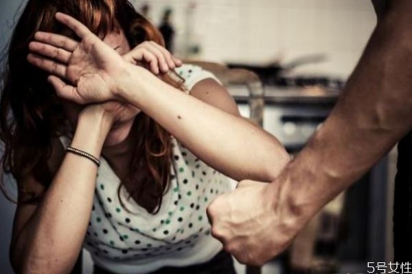 有多少男人會打老婆 打了老婆后男人的心理 有多少男人會打老婆 打了老婆后男人的心理