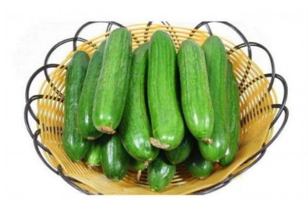 黃瓜皮有什么營養(yǎng)價值呢 吃黃瓜皮有什么好處呢 黃瓜皮有什么營養(yǎng)價值呢 吃黃瓜皮有什么好處呢