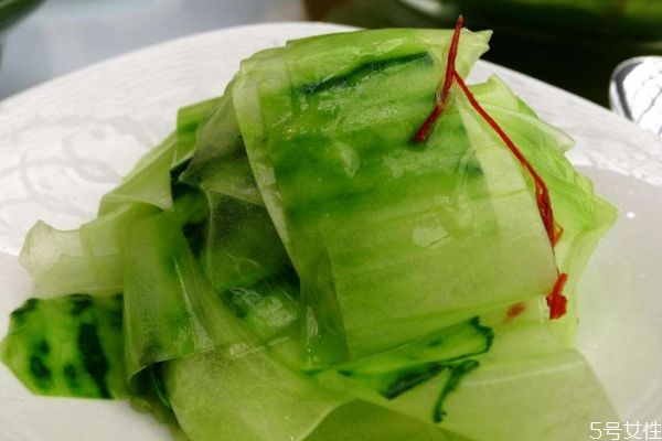 黃瓜皮有什么營養(yǎng)價值呢 吃黃瓜皮有什么好處呢 黃瓜皮有什么營養(yǎng)價值呢 吃黃瓜皮有什么好處呢