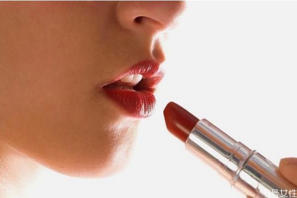 口紅會(huì)融化嗎 正確的保存口紅的方法 口紅會(huì)融化嗎 正確的保存口紅的方法