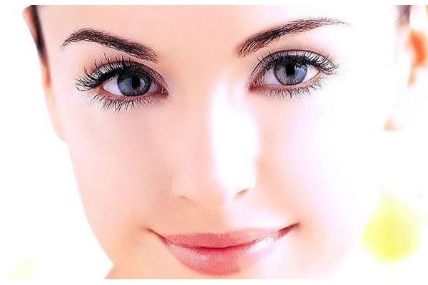 開(kāi)眼角需要多少錢呢 開(kāi)眼角需要注意什么呢