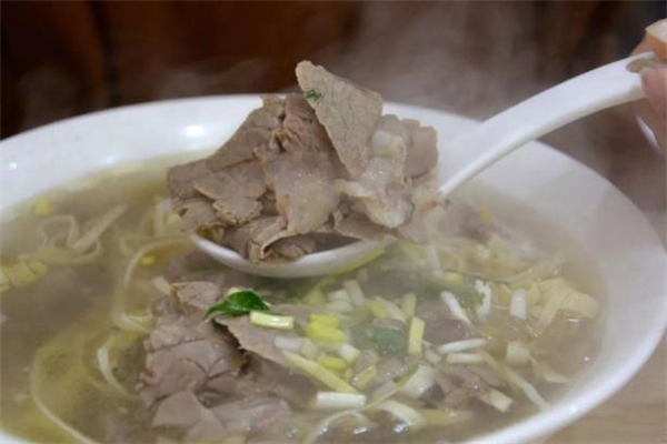 牛肉湯怎么做湯才濃白 煮牛肉湯什么時候放鹽 牛肉湯怎么做湯才濃白 煮牛肉湯什么時候放鹽