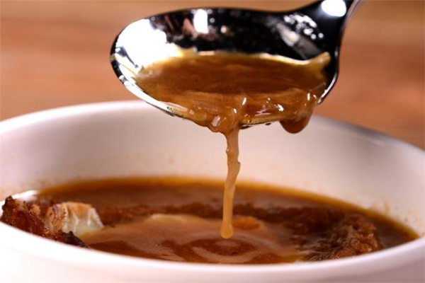 煮牛肉湯放什么調(diào)料最好 牛肉湯配料有哪些 煮牛肉湯放什么調(diào)料最好 牛肉湯配料有哪些